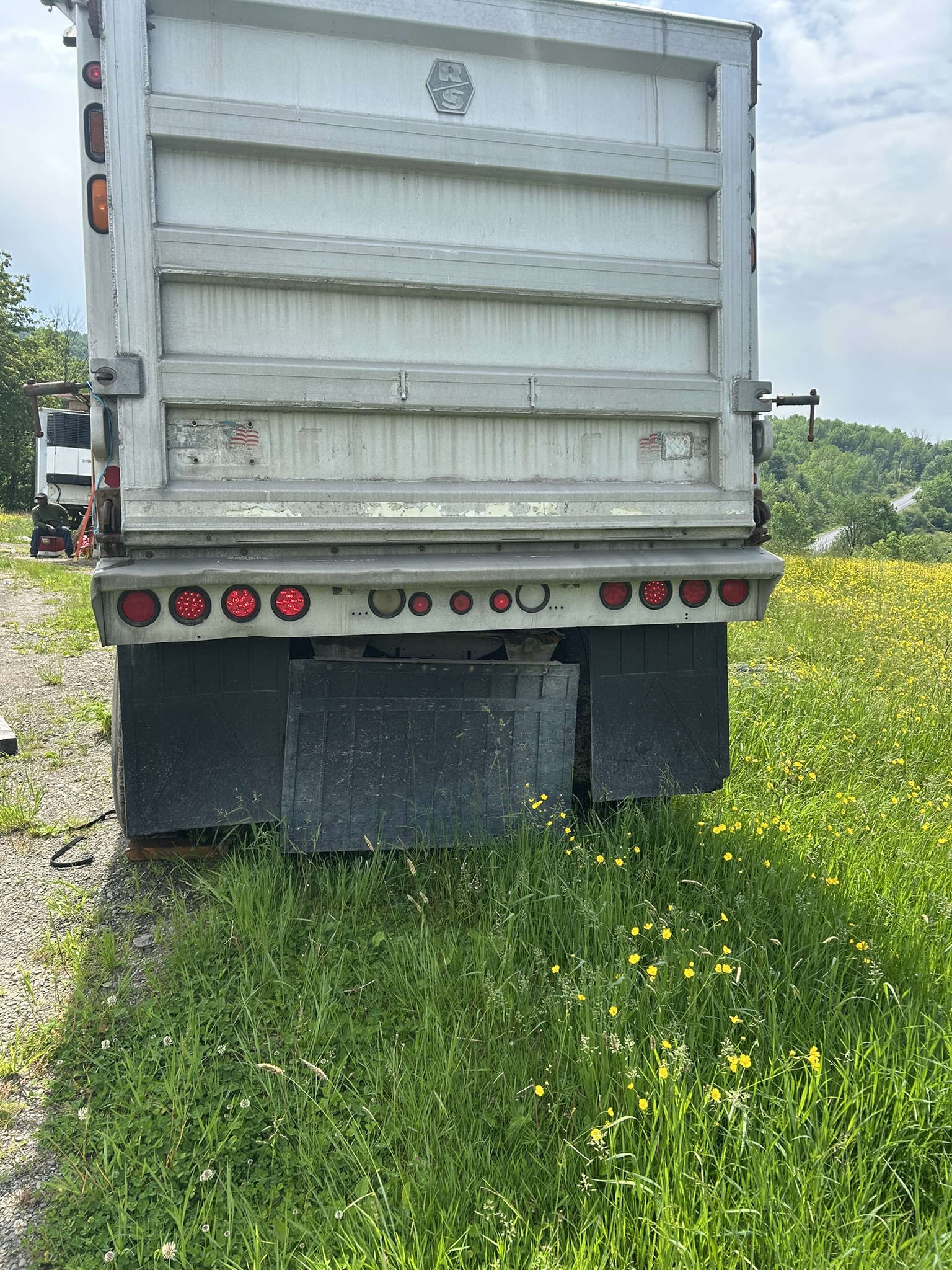 1999 Kenworth T800 Dump Truck view 6