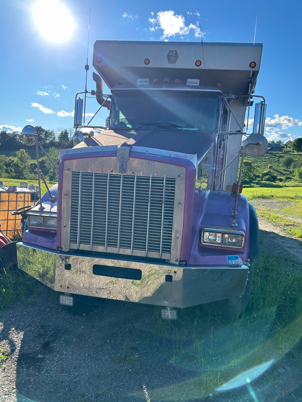 1999 Kenworth T800 Dump Truck view 15
